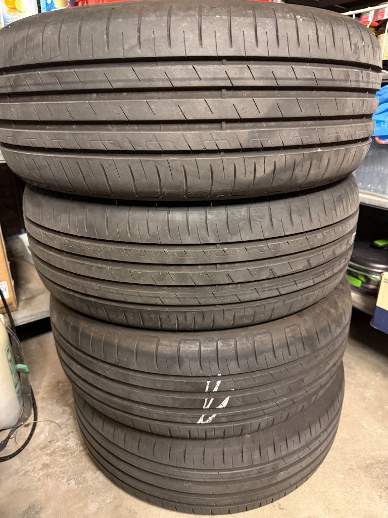 4 Pneus été Goodyear 205/55 R17 95V XL, Autos : Pièces & Accessoires, Véhicule de tourisme, Pneus été, 205 mm, Enlèvement