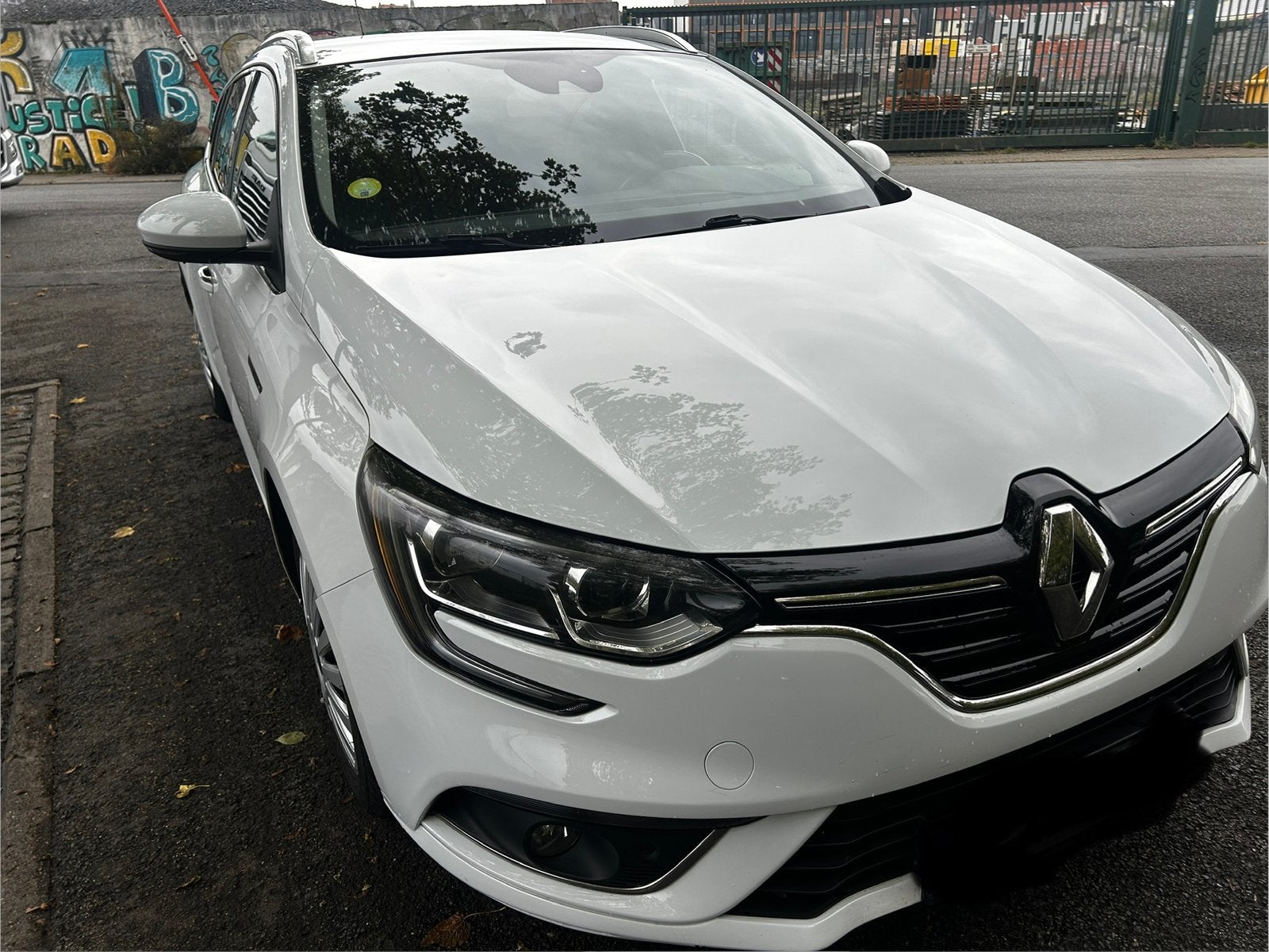 Renault megane 2019 15dci boîte automatique, Auto's, Automaat, Euro 6, Wit, Diesel
