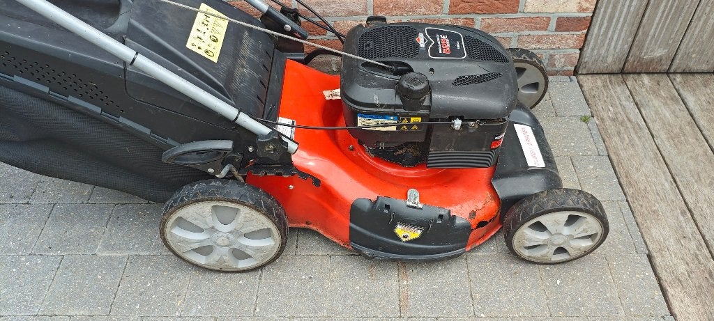 Grasmachine (motor B&S  190cc) voor onderdelen of herstel, Tuin en Terras, Grasmaaiers, Ophalen, Cirkelmaaier, Gebruikt, Opvangbak