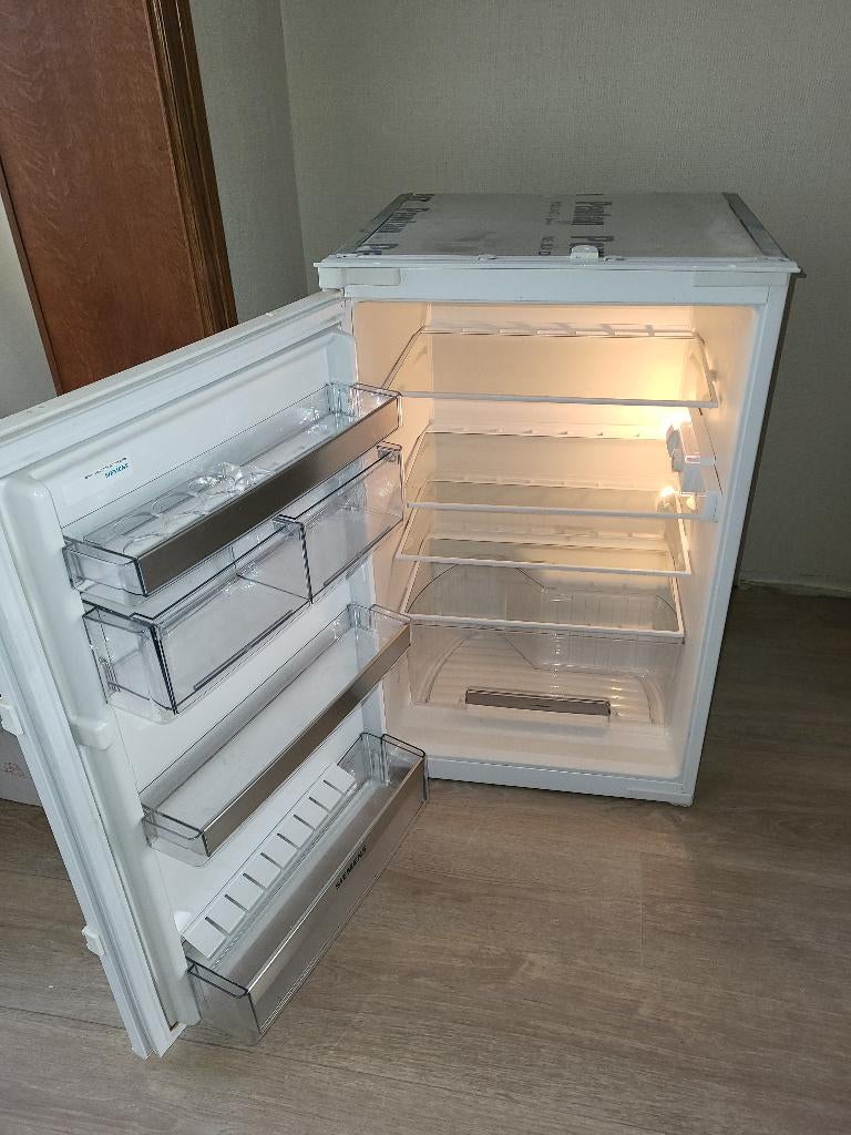 Réfrigérateur Siemens - Compact et propre - F, 150 à 200 litres, Enlèvement ou Envoi, Utilisé, Sans bac à congélation