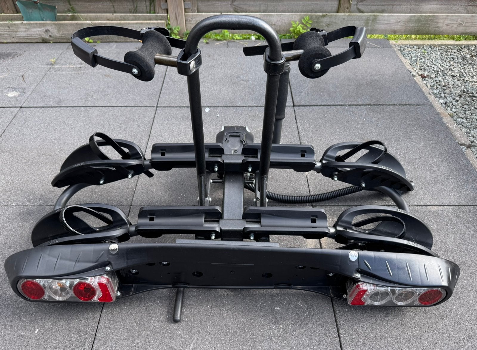 Porte-vélos Mottez pour 2 vélos électriques, pliable, Support d'attelage, 2 vélos, Comme neuf, Enlèvement