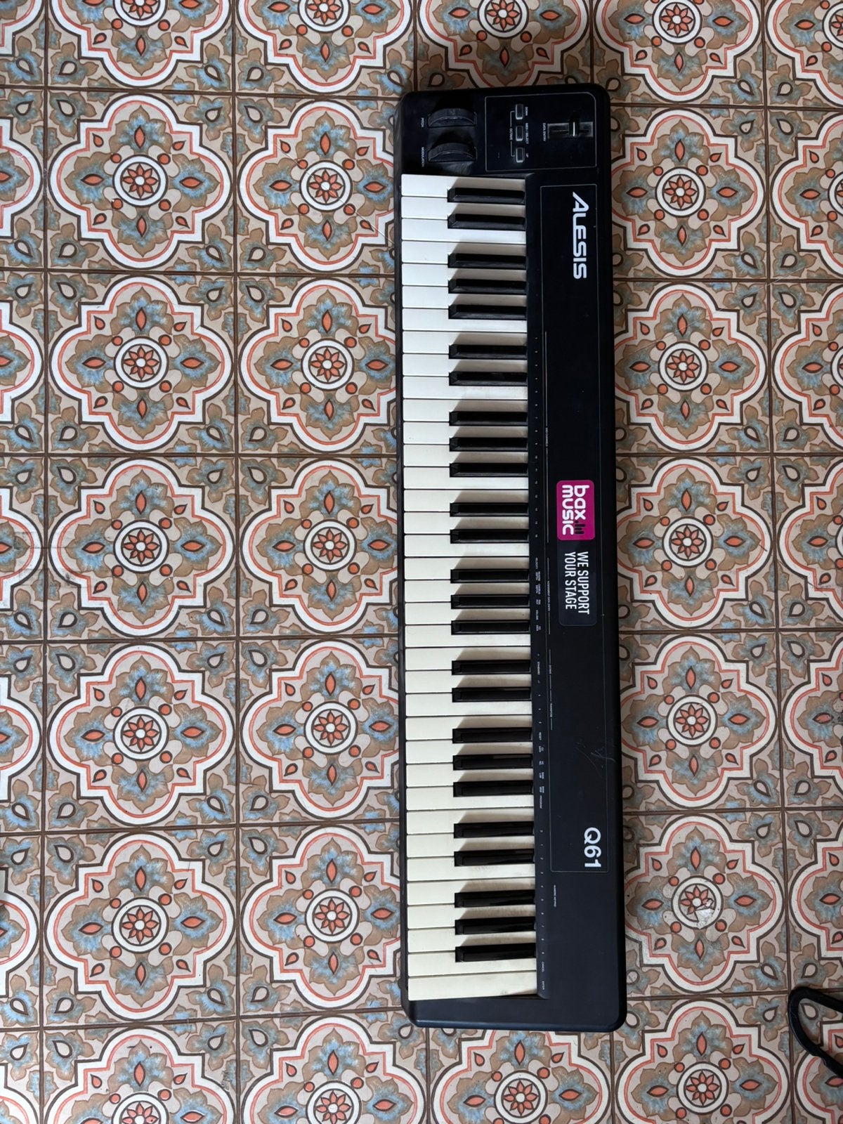 Alesis Q61 midi klavier, Enlèvement, Comme neuf