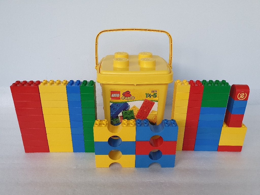 Lot Lego Duplo met 85 onderdelen en gele Lego emmer, Kinderen en Baby's, Speelgoed | Duplo en Lego, Ophalen of Verzenden, Gebruikt