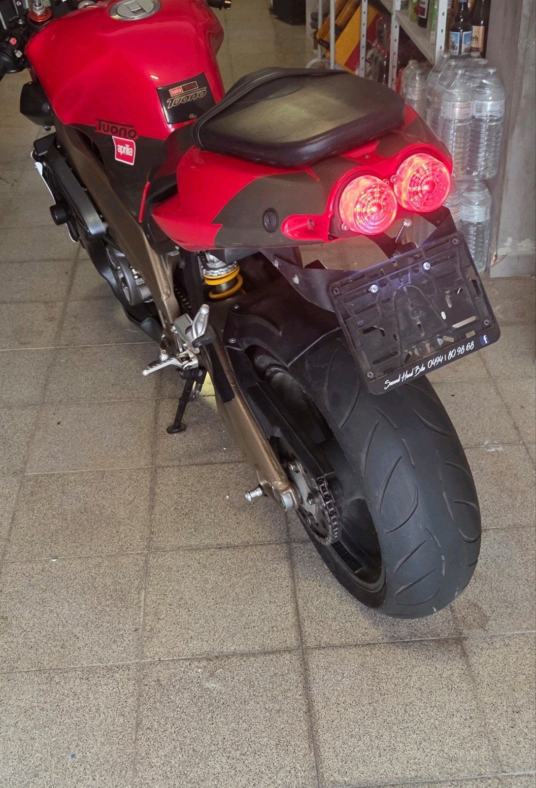 aprilia tuono, Motoren, Gebruikt, Handgeschakeld, Sport, Particulier