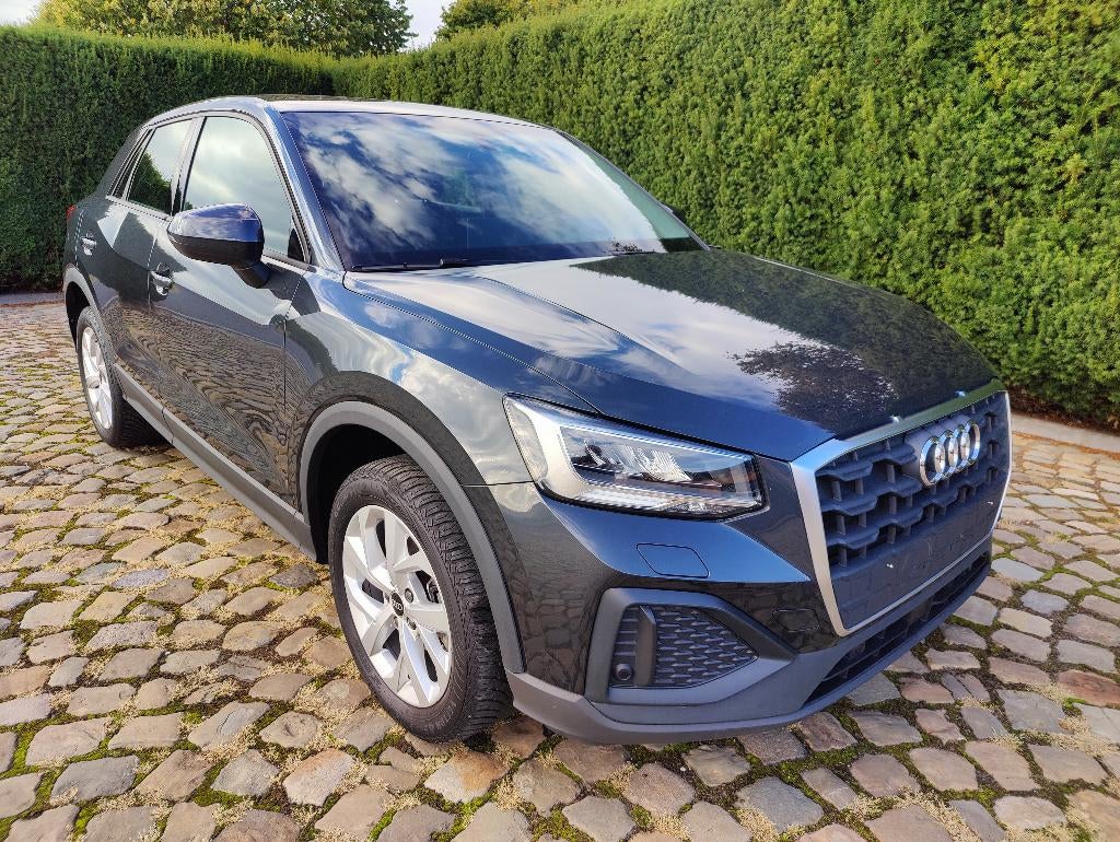 Audi Q2 35 TFSI S tronic, Argent ou Gris, Achat, Carnet d'entretien, Noir