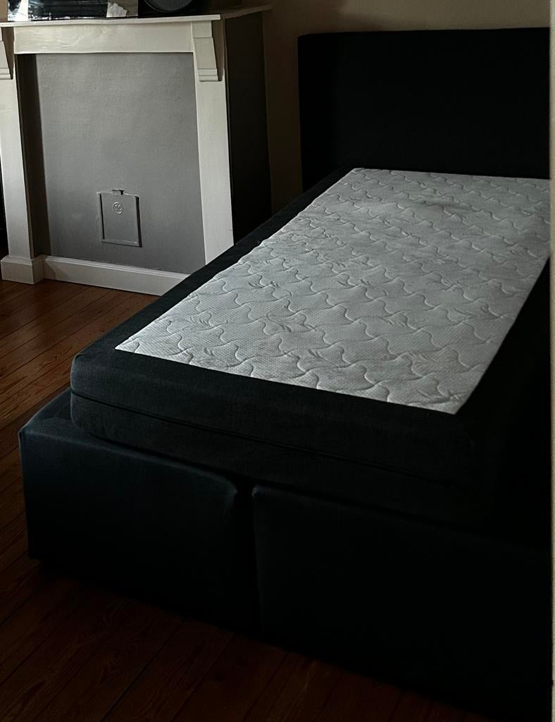 Bedframe 1m26x1m92, Huis en Inrichting, Slaapkamer | Boxsprings, Ophalen, Zo goed als nieuw