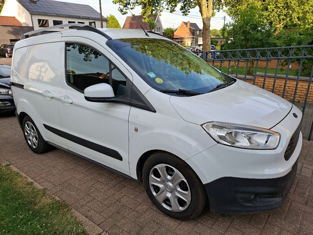 Ford Transit Courier 1.5 d/11-2015/Clim/Carplay/Parfait état, Euro 5, Achat, Entreprise, 2 places