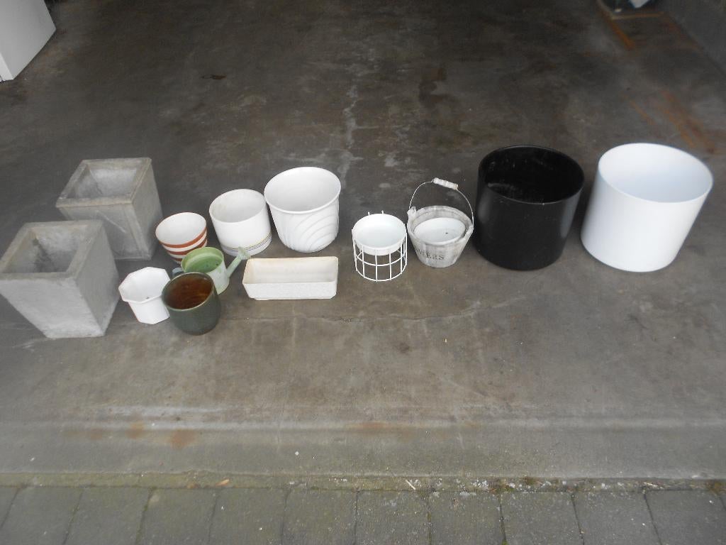 bacs cache pots garnitures attaches, Ophalen, Zo goed als nieuw