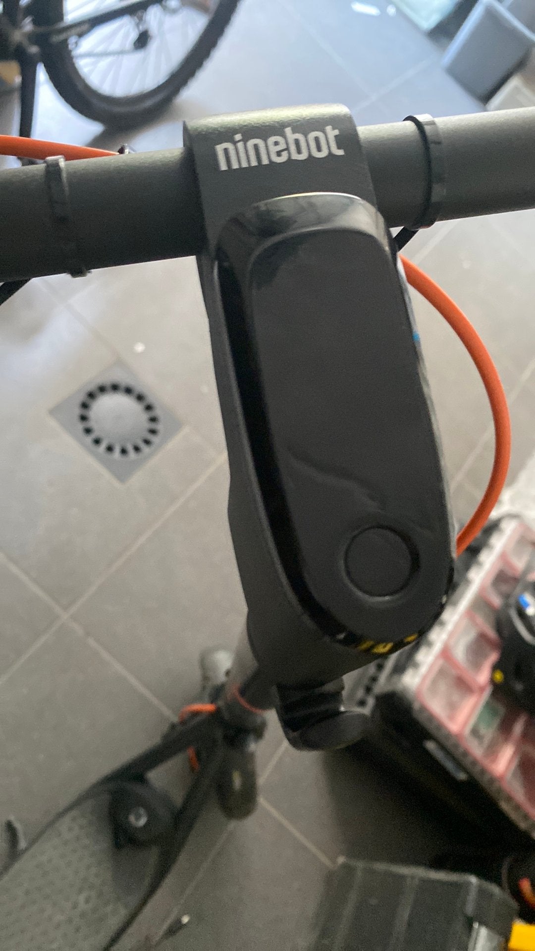 F2 Pro Ninebot, Fietsen en Brommers, Ophalen, Gebruikt, Elektrische step (E-scooter)
