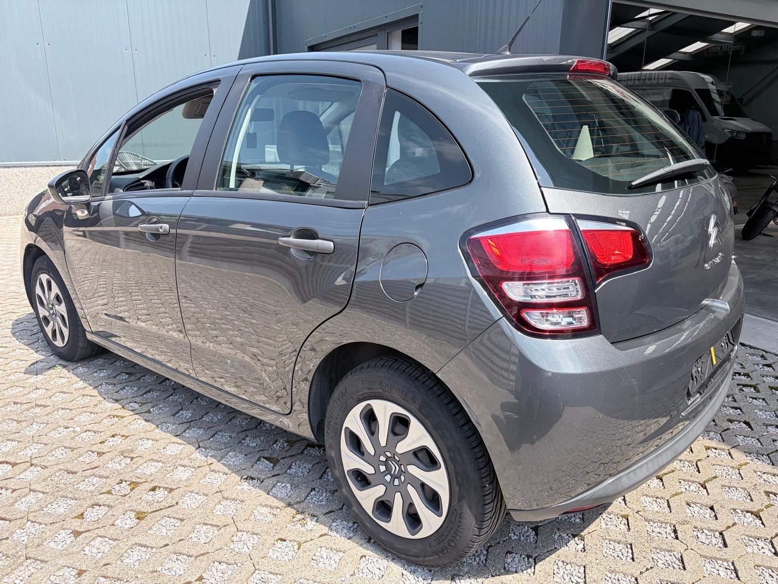 Citroën C3 Benzine - Gereviseerde motor, Auto's, Voorwielaandrijving, Euro 5, Stof, Zwart