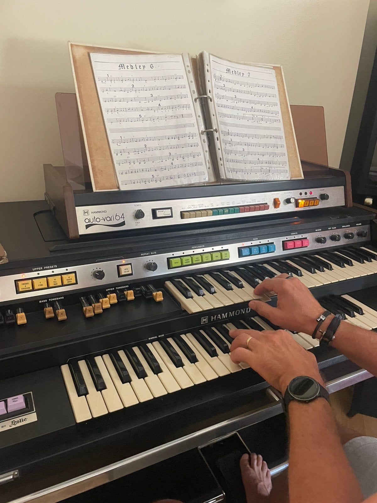 Hammond orgel B200 met Leslie-box 315 + ritmebox hammond, Ophalen, Gebruikt, 2 klavieren, Hammondorgel
