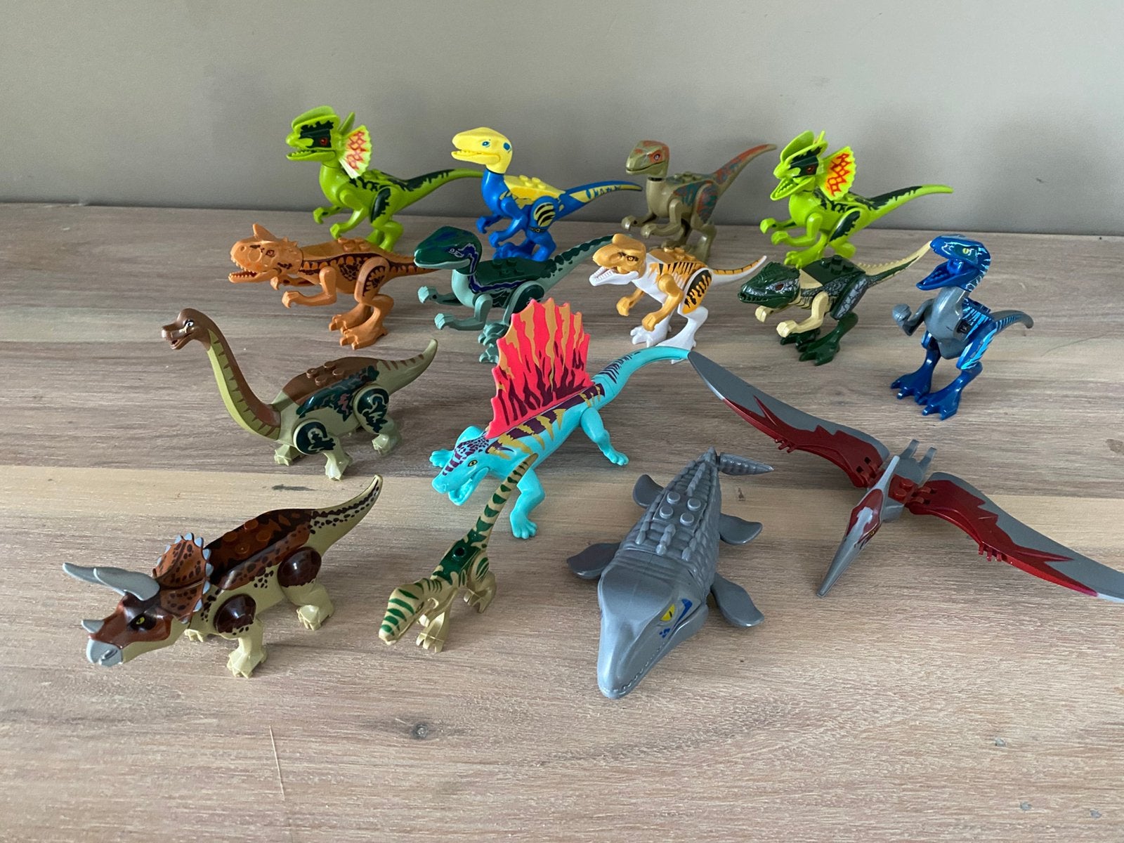 15 dino’s ( geen echte lego), Enlèvement ou Envoi, Comme neuf