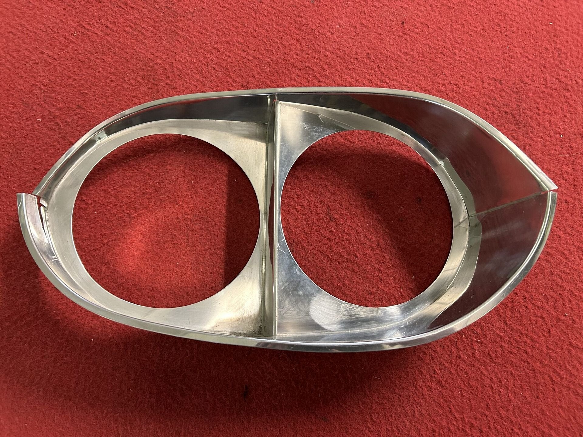 Lancia Flavia Sport Zagato koplampsierlijst, Autos : Pièces & Accessoires, -, Utilisé, -, Lancia