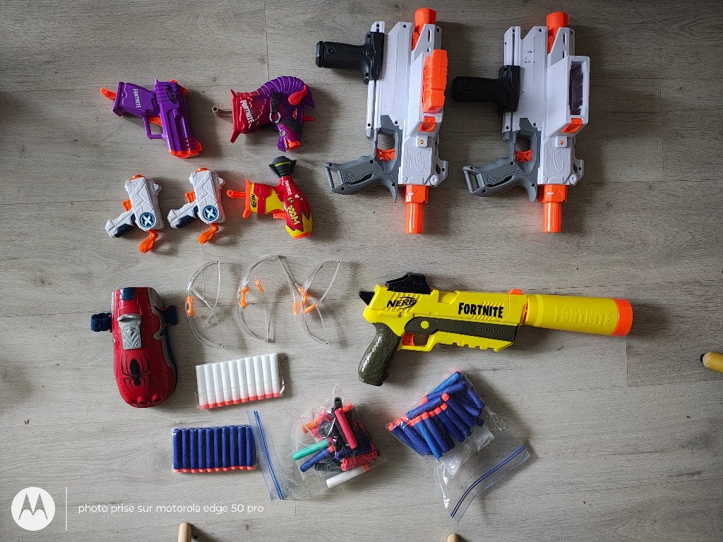 Lot 15  pistolets Nerf +fléchettes +lunettes Nerf, Enlèvement ou Envoi, Utilisé