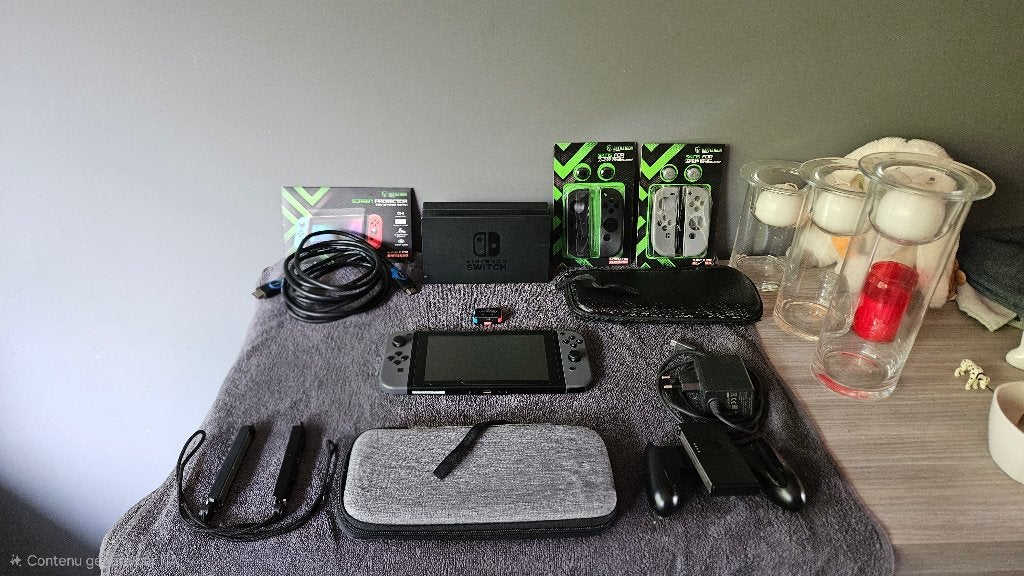 Nintendo Switch V1 grise avec accessoires lot, Consoles de jeu & Jeux vidéo, Enlèvement ou Envoi, Comme neuf, Avec 1 manette, Switch Original