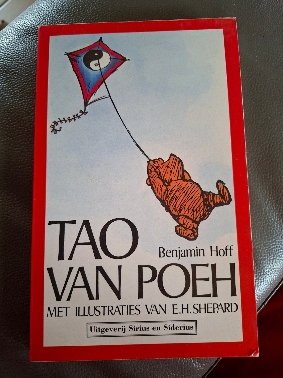 Benjamin Hoff - Tao van Poeh, Boeken, Filosofie, Ophalen of Verzenden, Gelezen, Benjamin Hoff