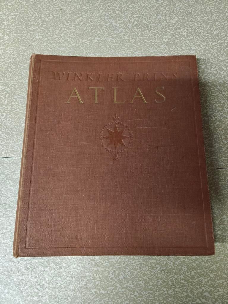 Winkler prins atlas van 1950, Antiek en Kunst, Ophalen of Verzenden
