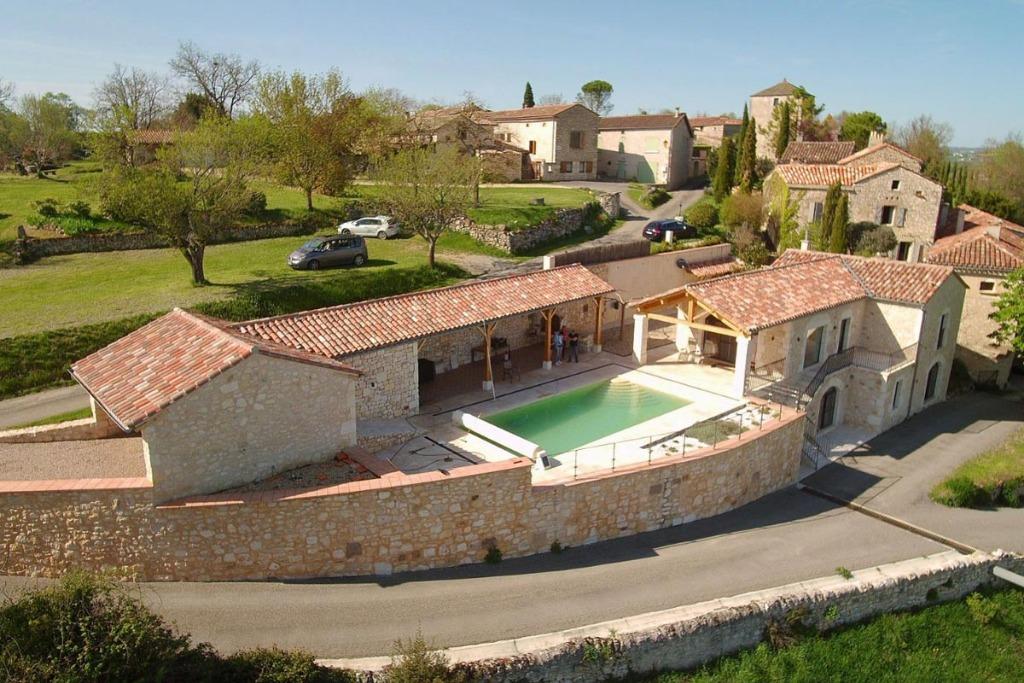 Maison de vacances avec piscine chauffée dans le Tarn (FR), Vacances, Maisons de vacances | France, Propriétaire, Village, Maison de campagne ou Villa
