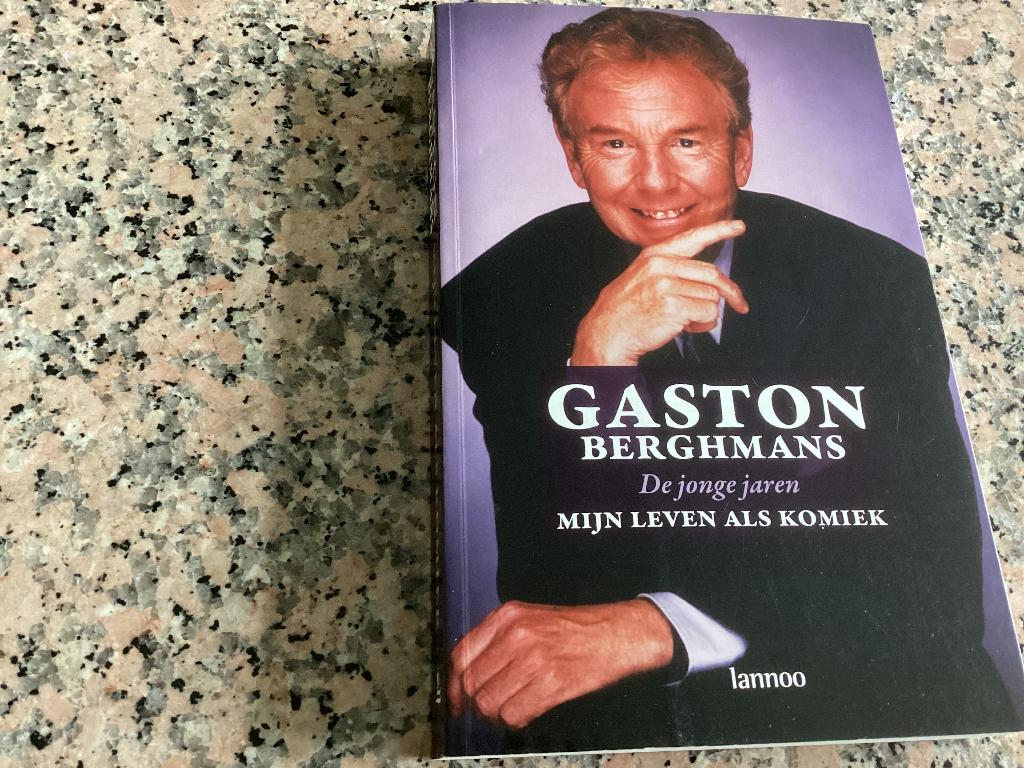 GASTON Berghmans. De jonge jaren. Mijn leven als komiek, Boeken, Ophalen of Verzenden, Zo goed als nieuw, Film, Tv en Media