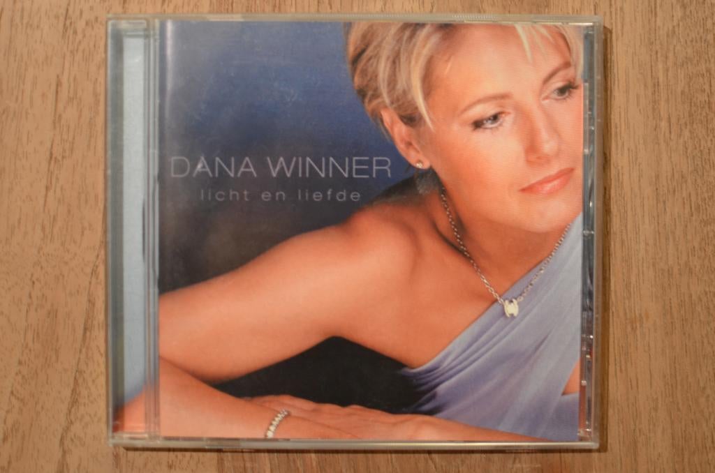 CD DANA WINNER LICHT EN LIEFDE / TOPPER, Ophalen of Verzenden