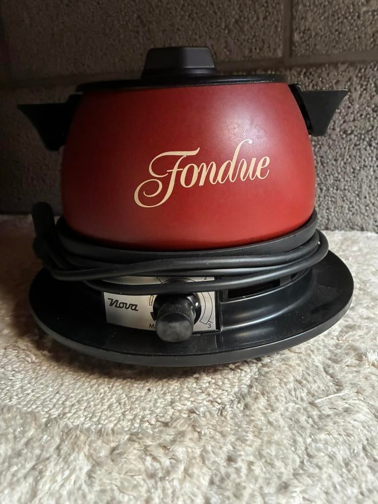 Fondue marque Nova., Enlèvement, Comme neuf, Électrique