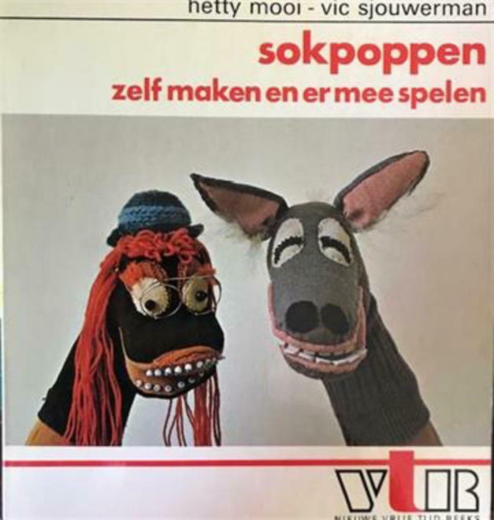 Sokpoppen zelf maken en ermee spelen, Hetty Mooi, Livres, Enlèvement ou Envoi, Utilisé, Fabrication de poupées