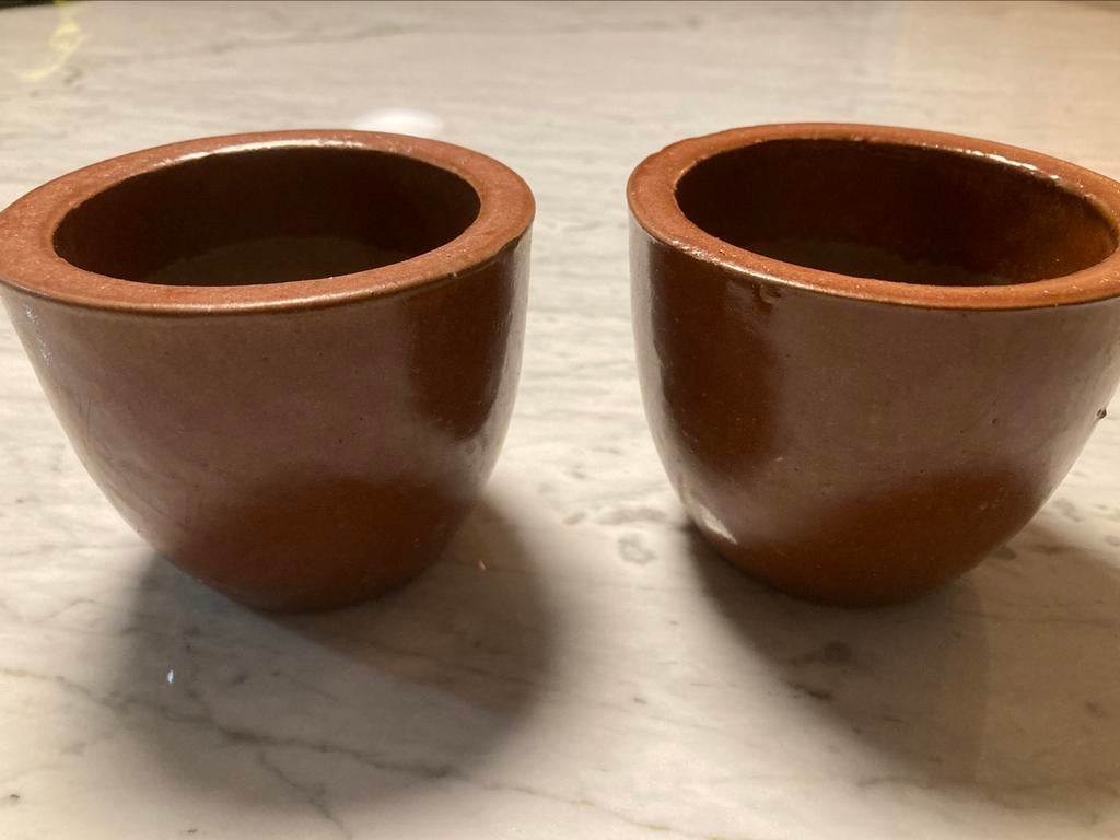 2 bruine potjes, Neuf, Enlèvement ou Envoi, Moins de 25 cm, Rond