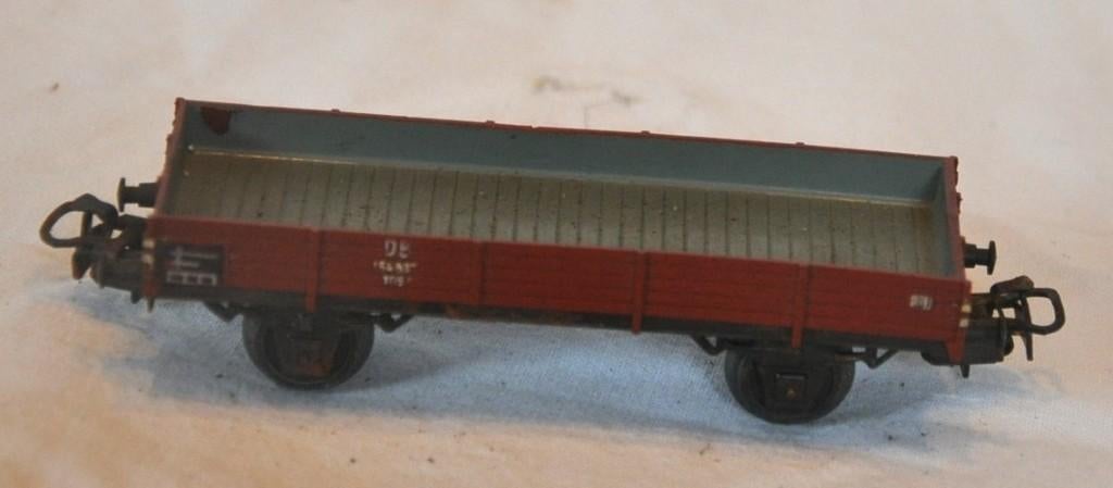 wagon remorque rouge marklin vintage (9), Collections, Enlèvement ou Envoi, Utilisé, Train, Modèle réduit