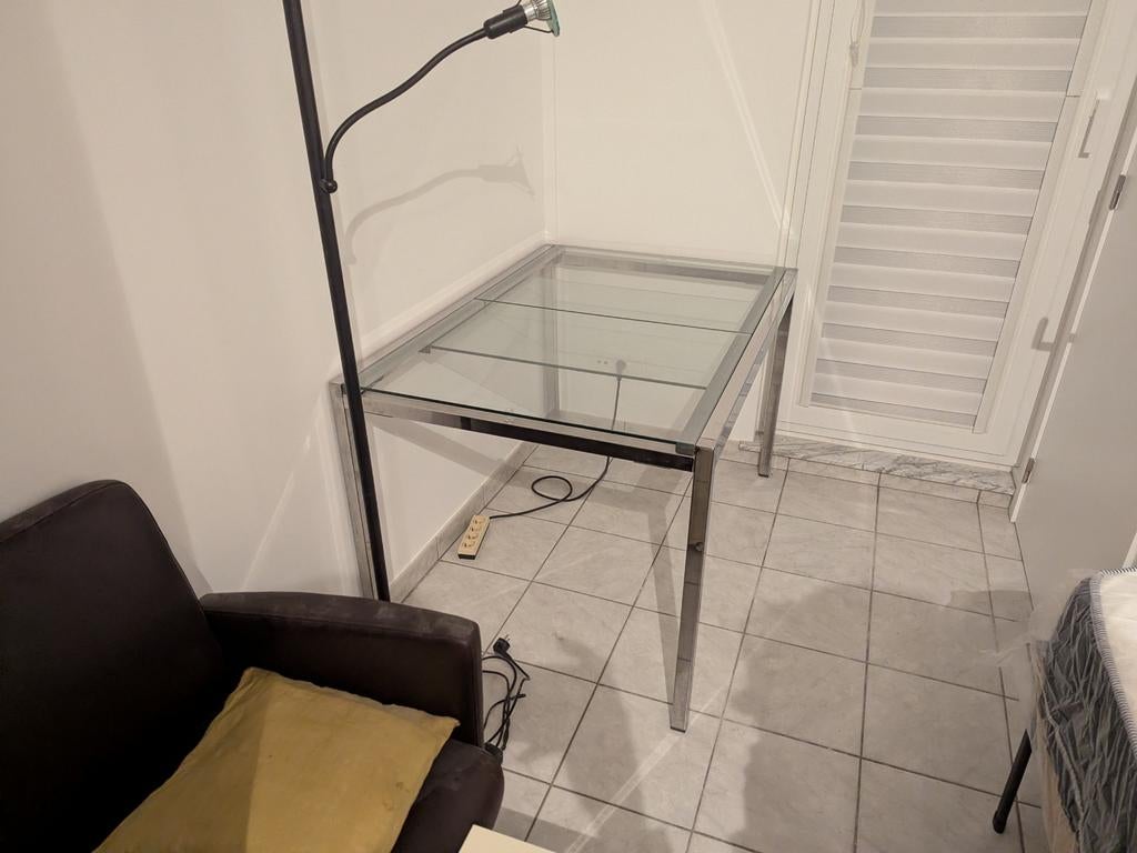 Table extensible en verre et métal 85x160cm + 40cm, 150 à 200 cm, Cinq personnes ou plus, Verre, Comme neuf