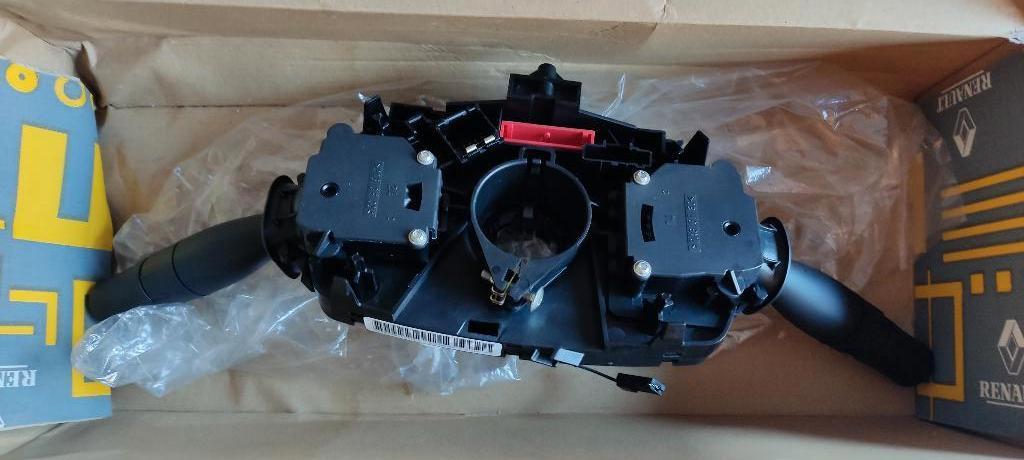 Commande sous volant 8200216446 - Mégane II, Enlèvement, Neuf, Renault
