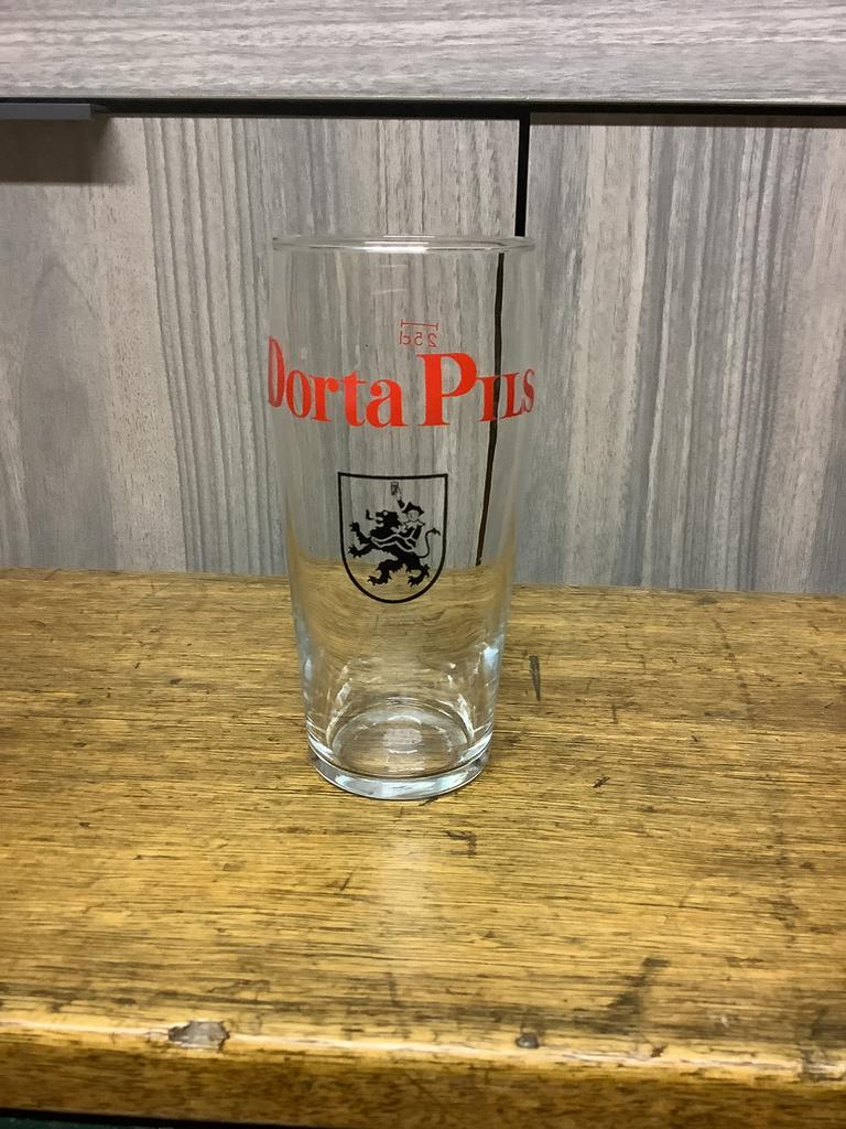 1 verre bière Dorta pils, Collections, Marques de bière, Comme neuf