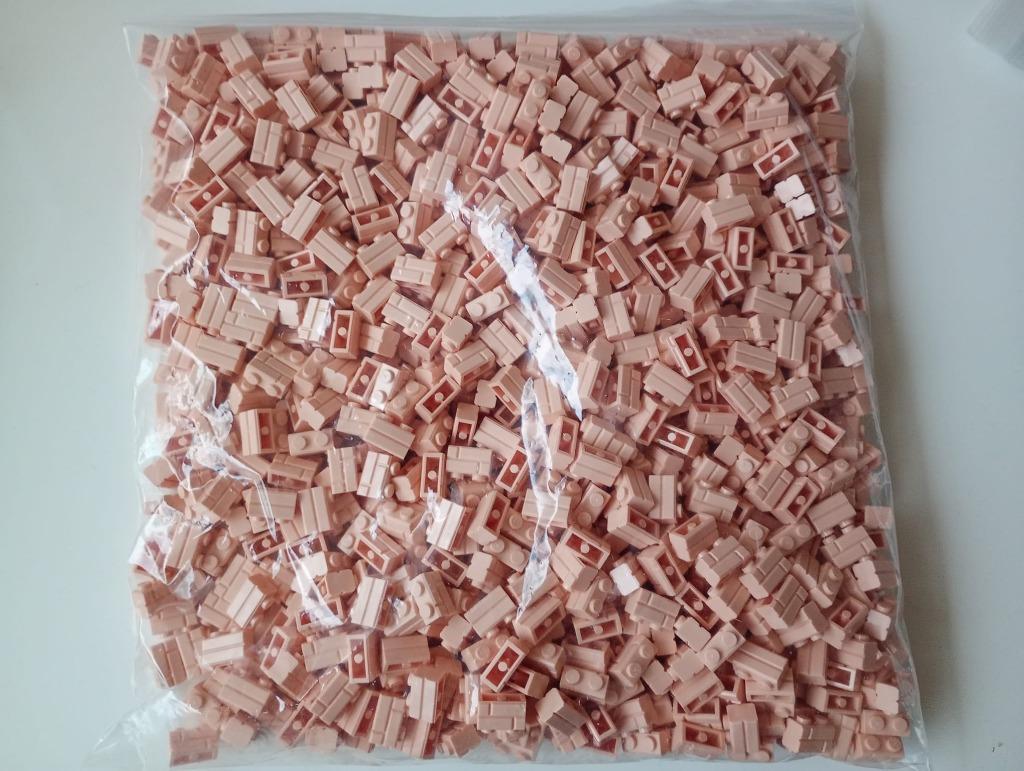 LEGO - brick modified 1x2 with masonry profile, light nougat, Ophalen of Verzenden, Nieuw, Losse stenen, Lego