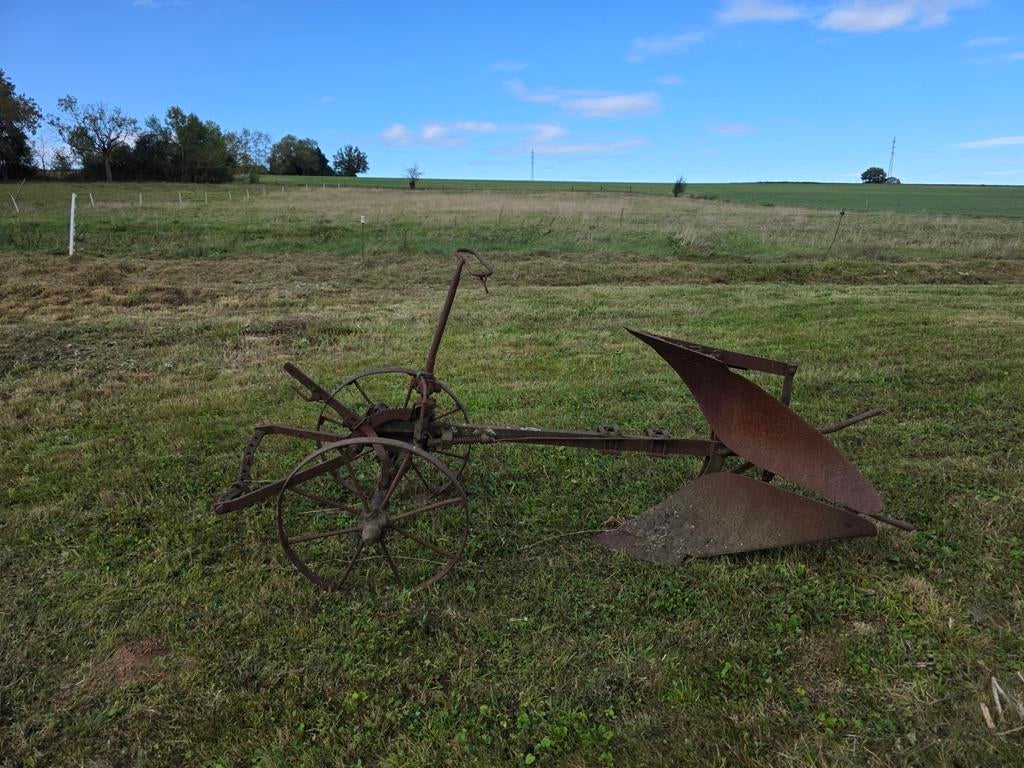 Vieille charrue, Enlèvement, Cultures, Labour