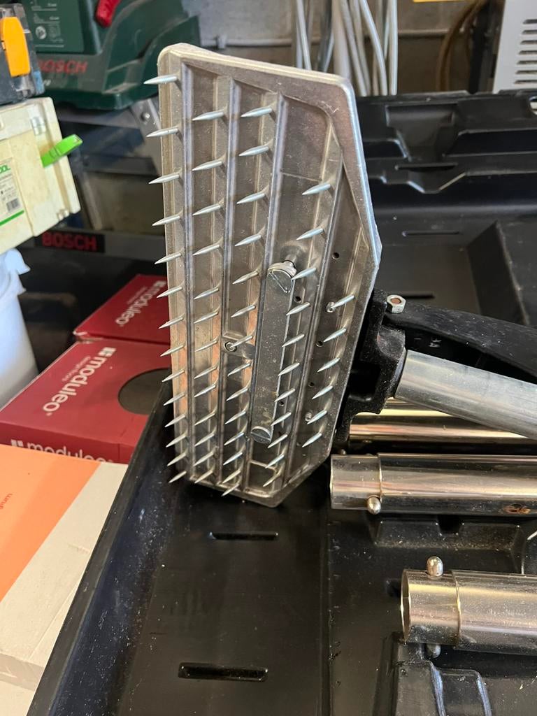 ROBERTS tapijtspanners, Doe-het-zelf en Bouw, Ophalen, Zo goed als nieuw
