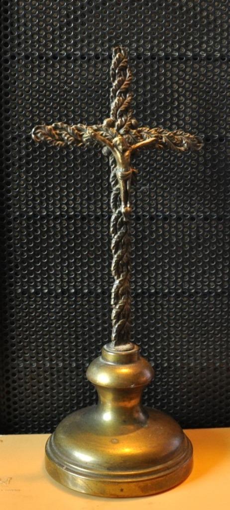 crucifix de bureau napoleon III cuivre et laiton, Ophalen of Verzenden