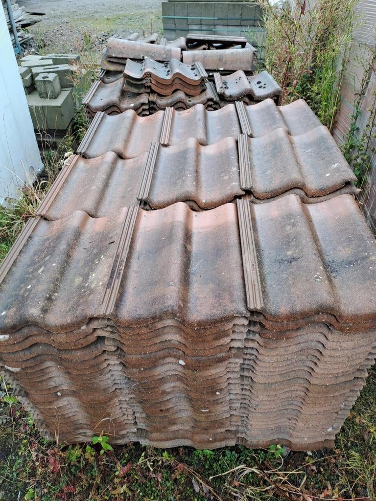 Sneldekpannen +/_ 250 stuks, Doe-het-zelf en Bouw, Ophalen of Verzenden, Zo goed als nieuw