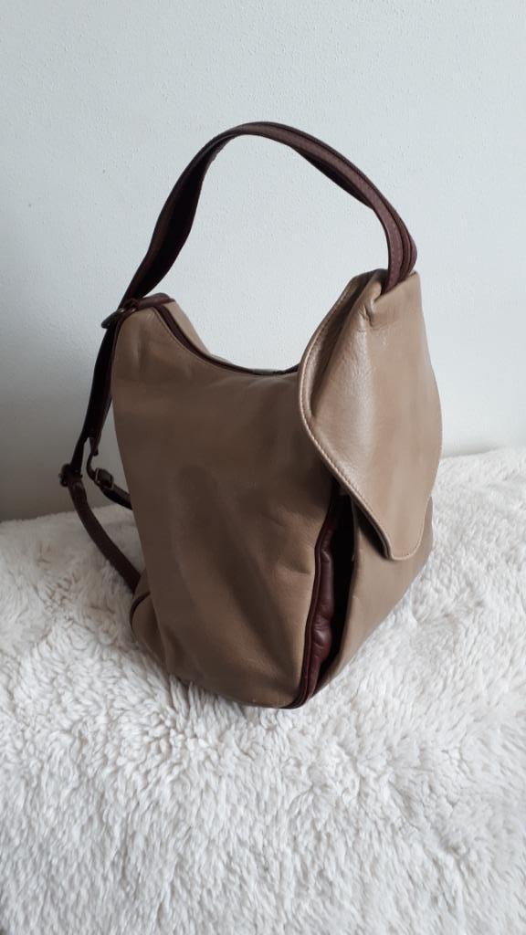 Handtassen rood, taupe, zwart, cognac, Autres marques, 25 à 40 cm, Comme neuf, 30 à 45 cm