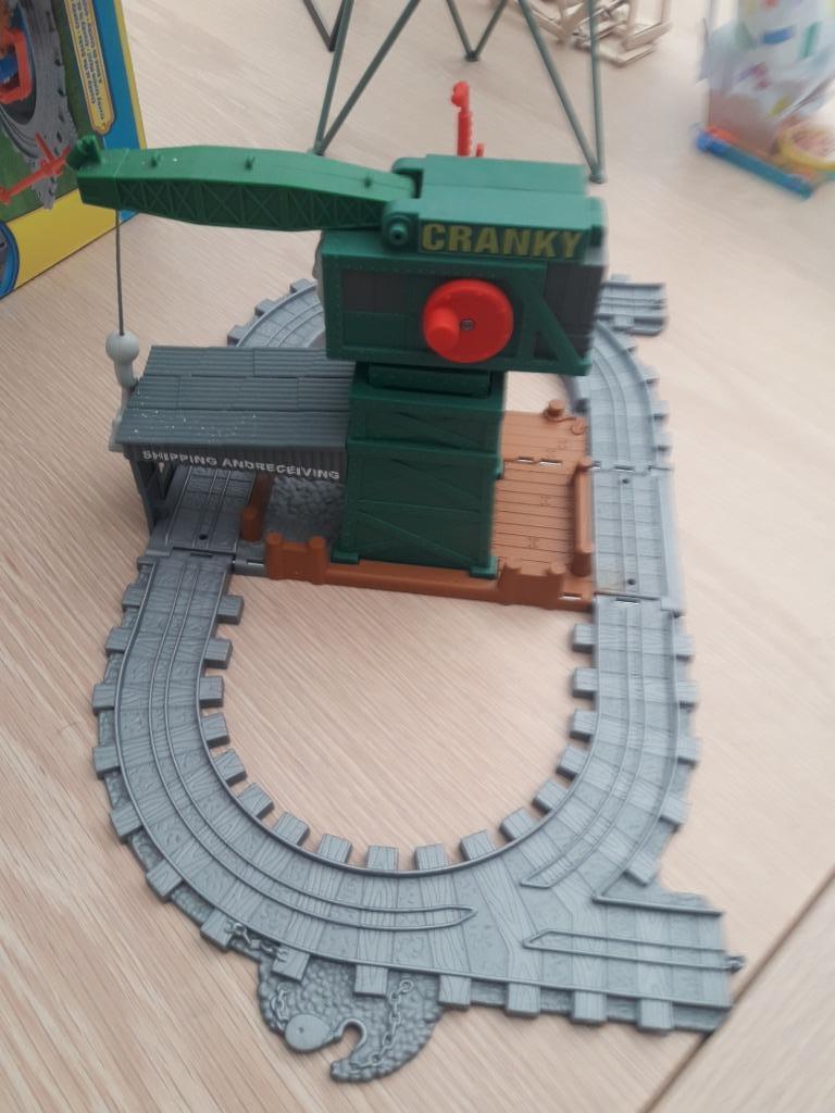 Thomas Cranky in de haven, Kinderen en Baby's, Speelgoed | Thomas de Trein, Ophalen of Verzenden