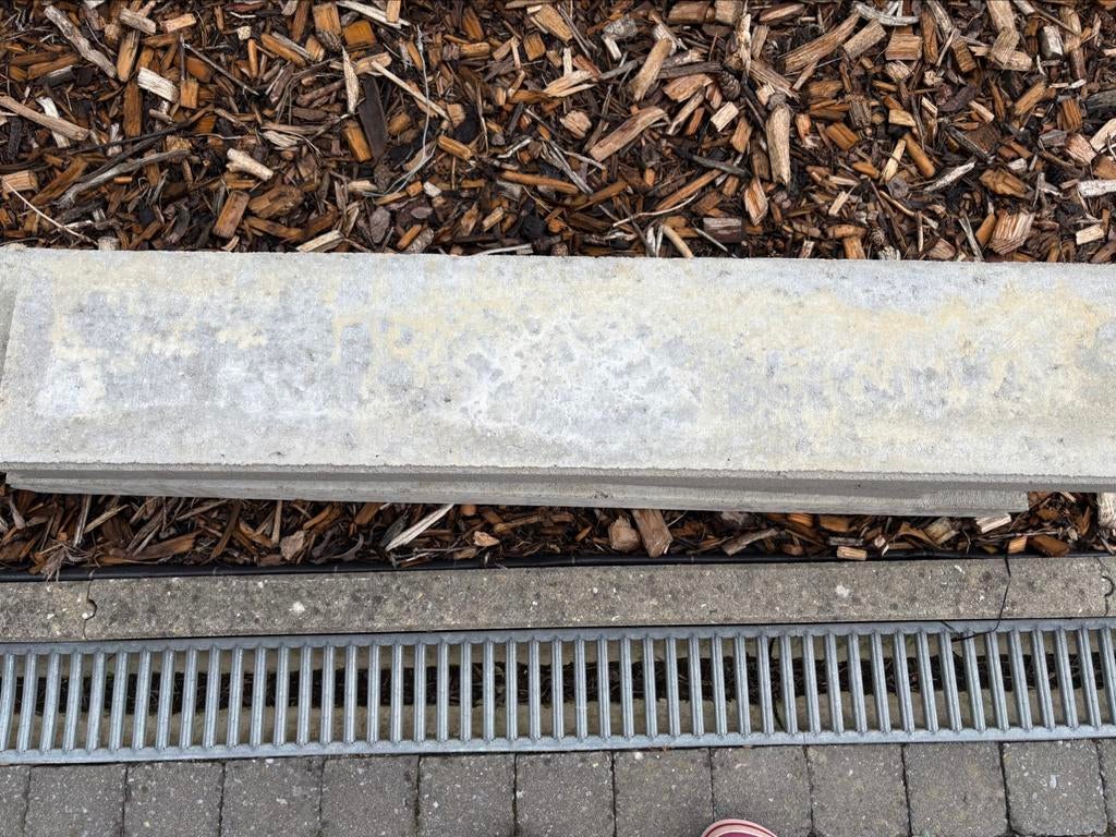 Lot de 3 bordures en béton gris, Doe-het-zelf en Bouw, Ophalen, Nieuw