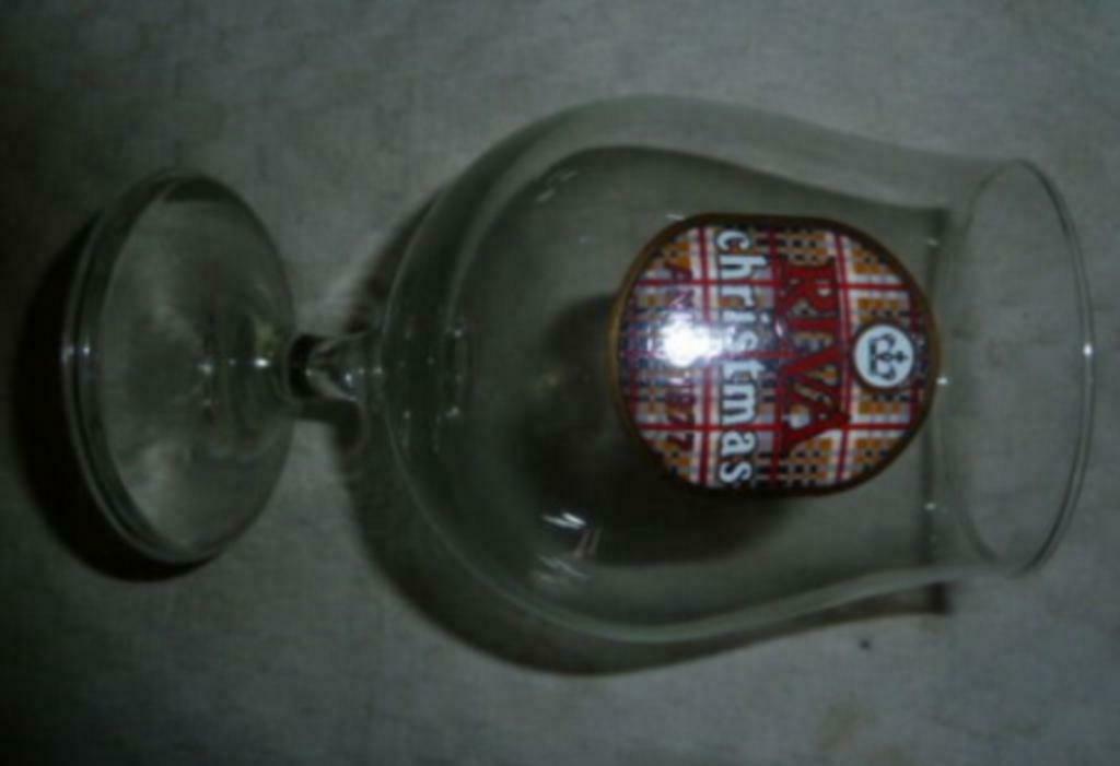 #A bier glas RIVA CHRISTMAS ANNO 1977 Brij. Riva - Dentergem, Verzamelen, Glas en Drinkglazen, Ophalen of Verzenden, Nieuw, Bierglas