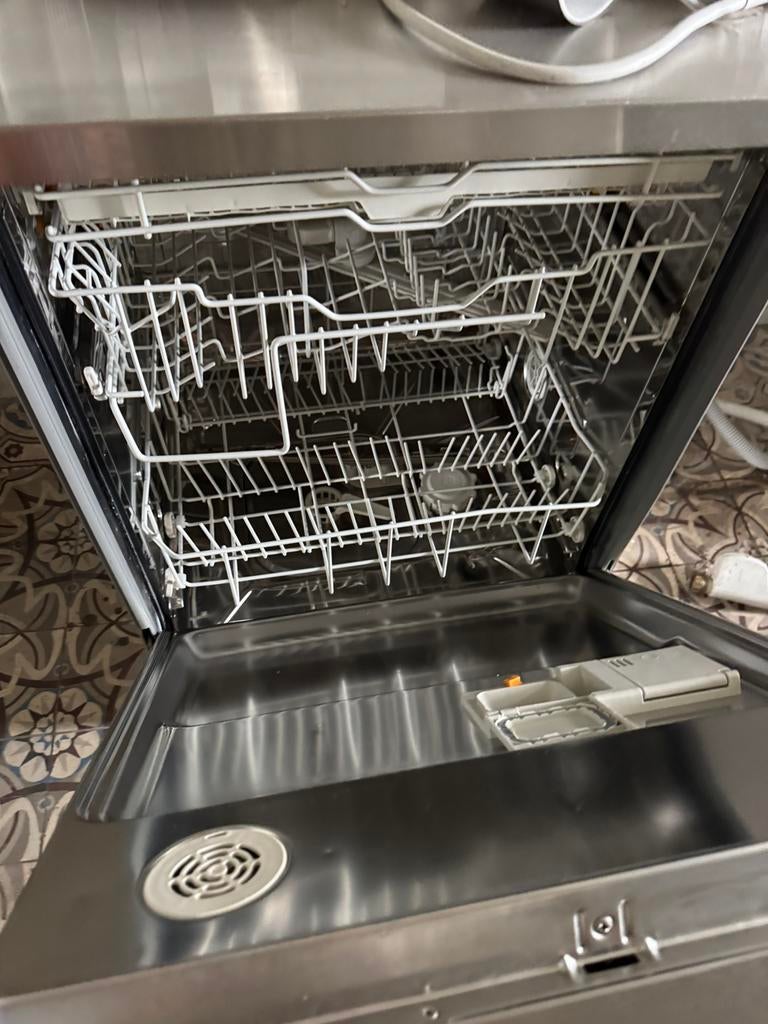 Miele G692 sc plus, Elektronische apparatuur, Vaatwasmachines, Ophalen, Zo goed als nieuw, Vrijstaand, Kort programma