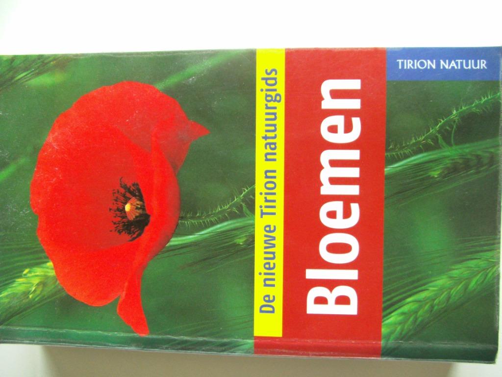 De nieuwe Tirion natuurgids BLOEMEN, Boeken, Natuur, Verzenden, Gelezen, Bloemen, Planten en Bomen