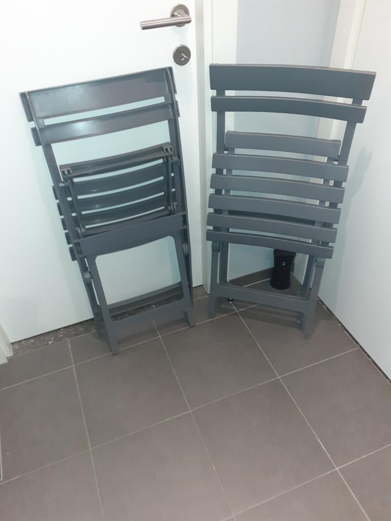 grosfillex bistro stoelen grijs (2st), Tuin en Terras, Tuinstoelen, Ophalen