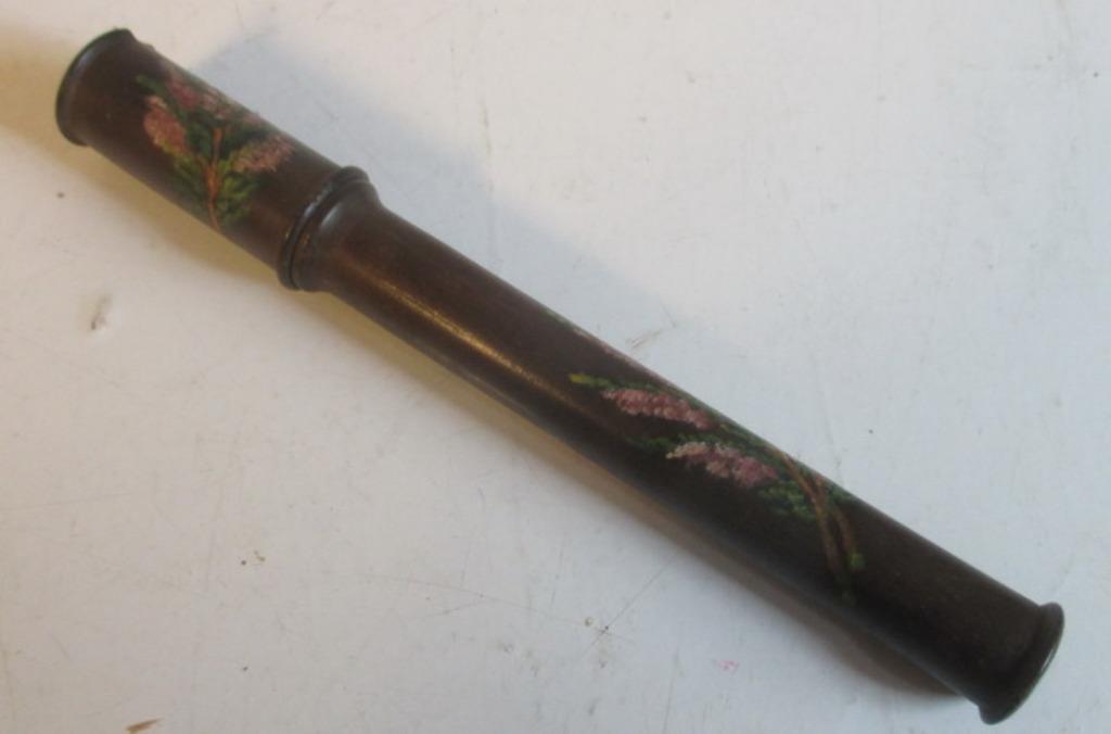 oude houten naaldkoker met print bois de Spa, Verzenden