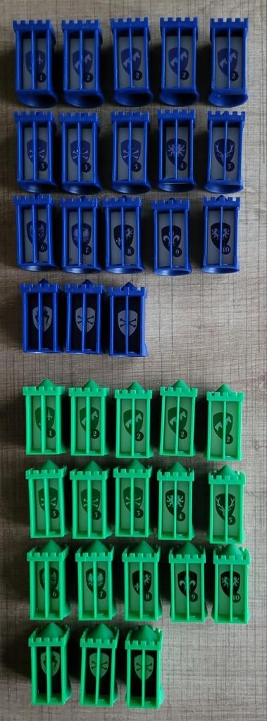 Stratego Conquest: 72 spelpionnen (4 kleuren), Ophalen of Verzenden, Gebruikt