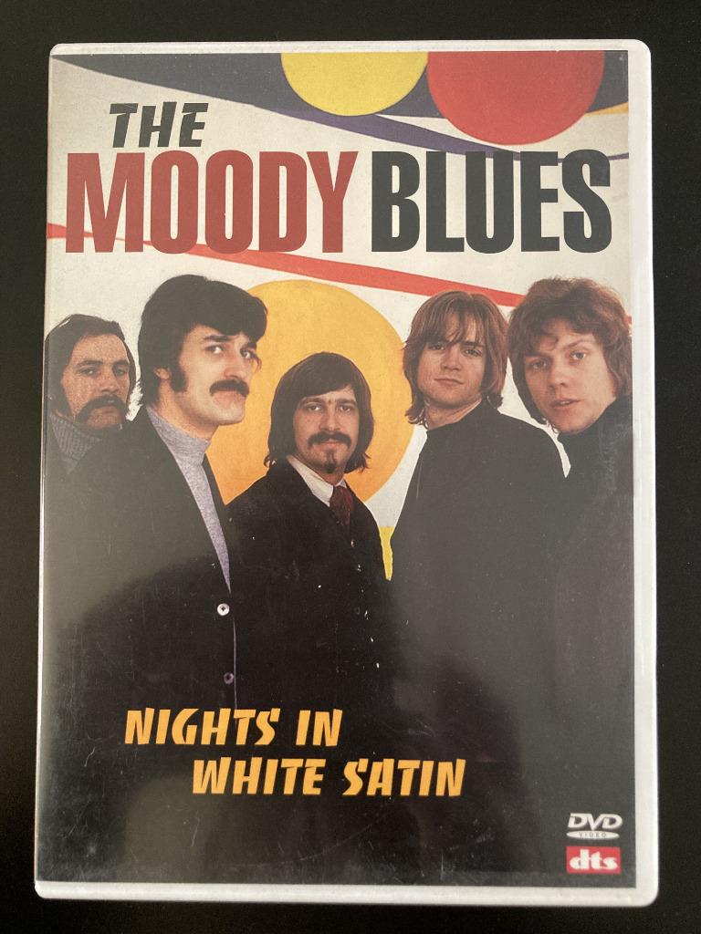 DVD " THE MOODY BLUES - NIGHTS IN WHITE SATIN ", Alle leeftijden, Ophalen of Verzenden, Gebruikt