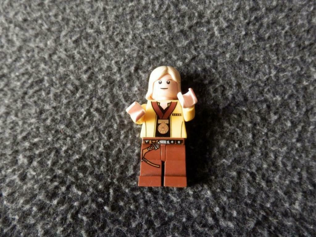 Luke Skywalker - White Pupils (Celebration), Ophalen of Verzenden, Zo goed als nieuw, Losse stenen, Lego