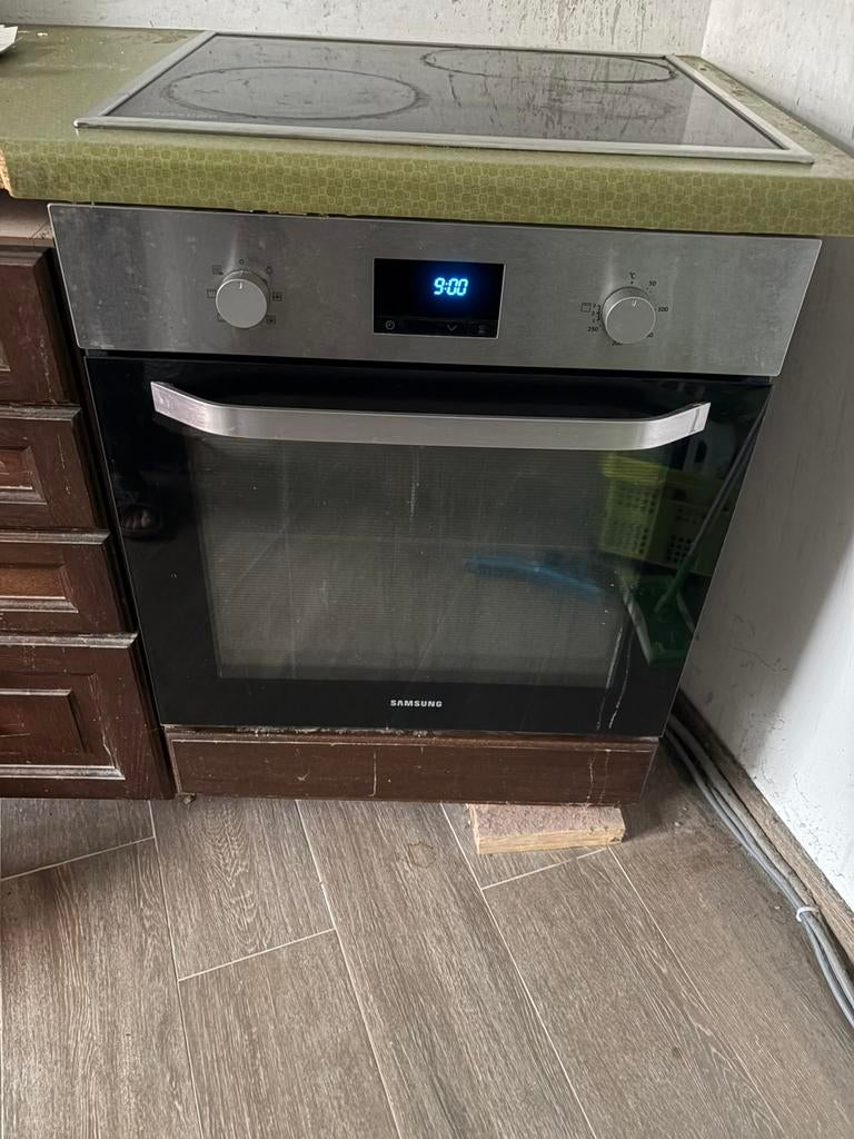 Inbouw oven 70L met hetelucht en grill – Samsung NV70K1340BS, Electroménager, Fours, Enlèvement, Utilisé, Encastré, Four avec gril