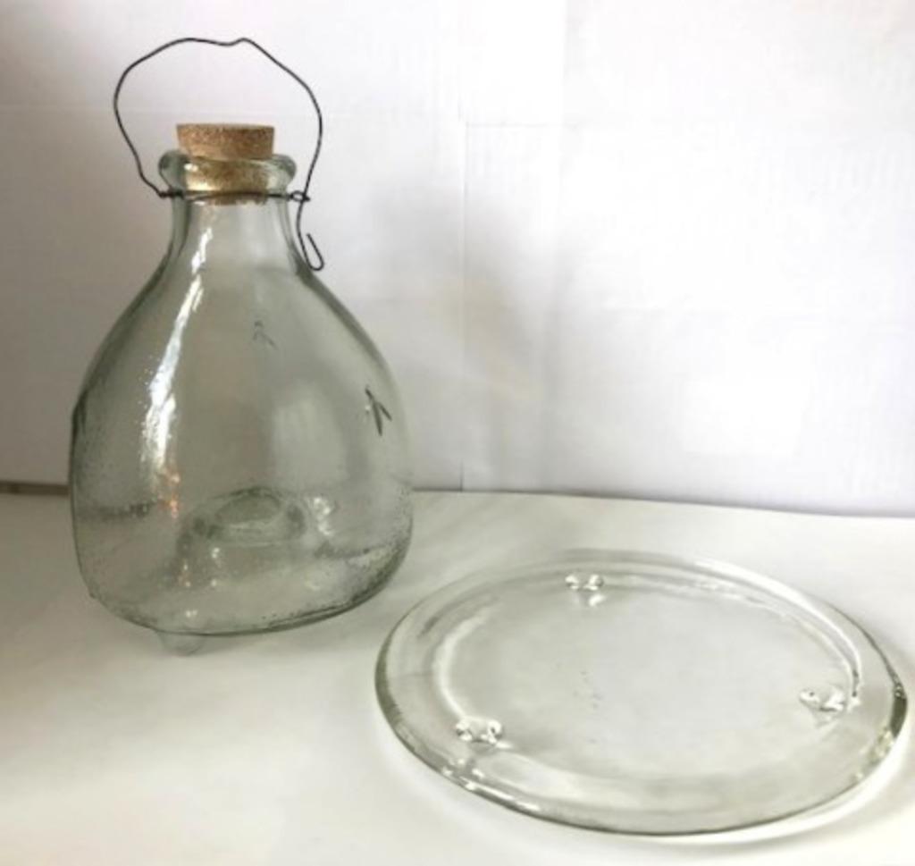 Attrape-guêpes mouche Bouteille verre + soucoupe Antique🤗💑, Enlèvement ou Envoi
