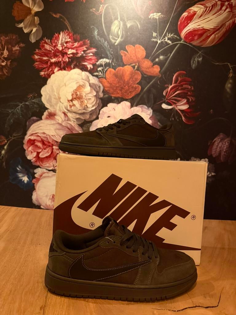 Travis scott schoenen velvet brown 39 t/m 44, Ophalen of Verzenden, Zo goed als nieuw
